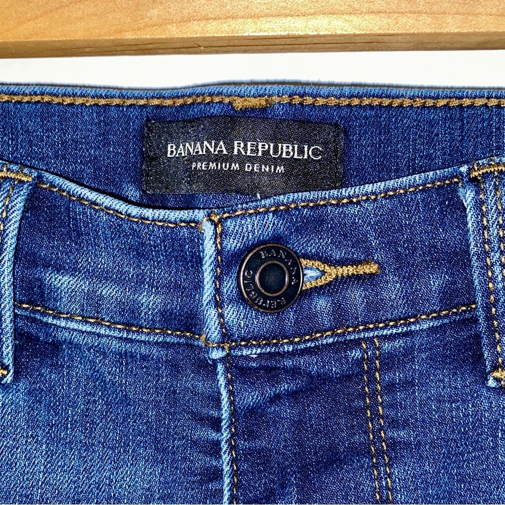 Banana Republic Premium Denim Two-Tone Mid-Rise Girlfriend Jeans, size 26 - Picture 3 of 13